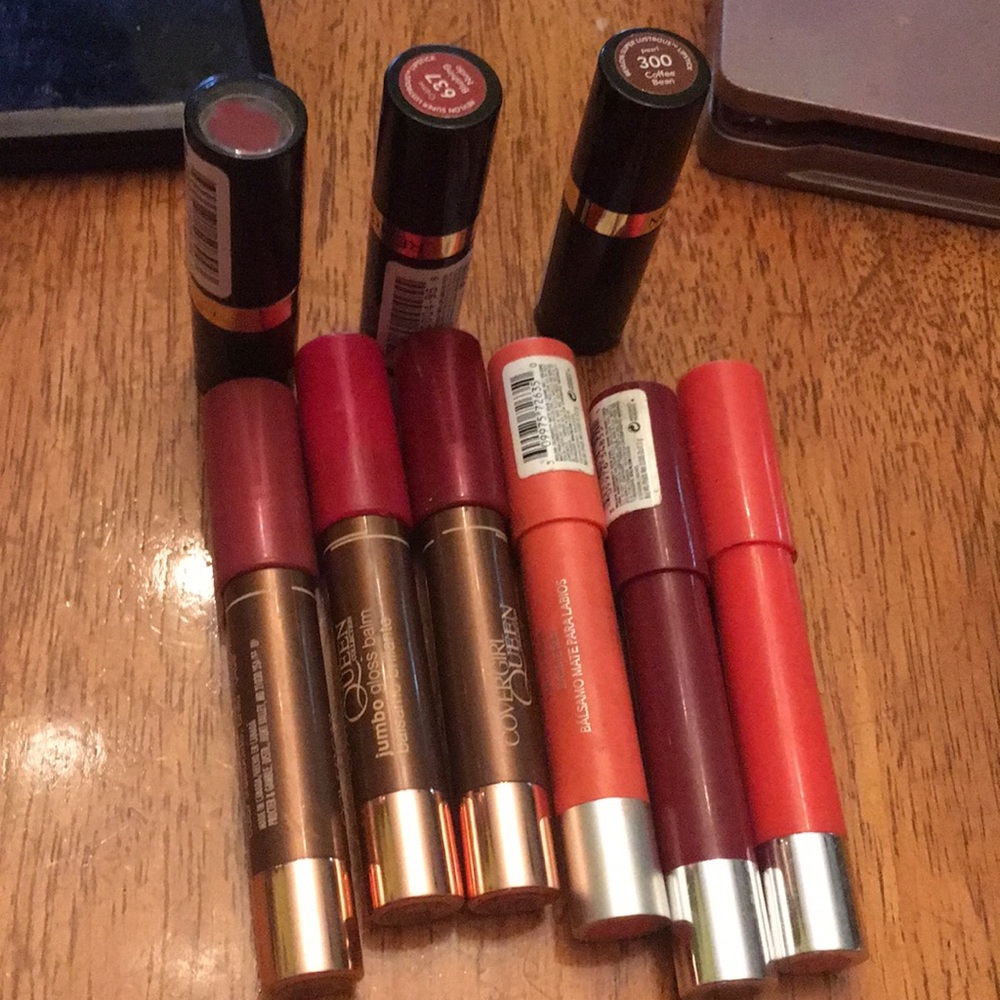 LIP BUNDLE